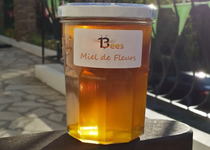 13 Bees Bed & Breakfast