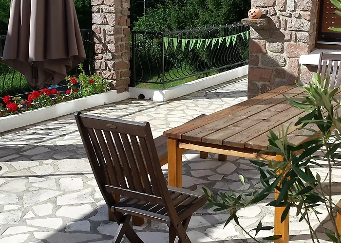 13 Bees 3* Confolens